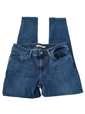 Levi's Women's 711 Skinny Jeans in Dark Blue Wash Size 29